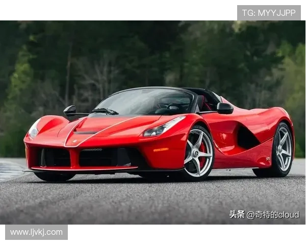 JLo惊艳亮相F1法拉利车队 老汉硬刚蝙蝠侠 JLo惊艳亮相F1法拉利车队 老汉硬刚蝙蝠侠